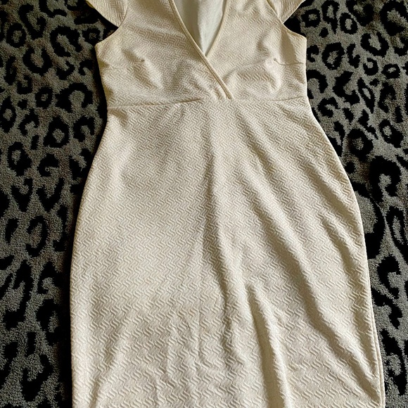 Small - Picture 1 of 2